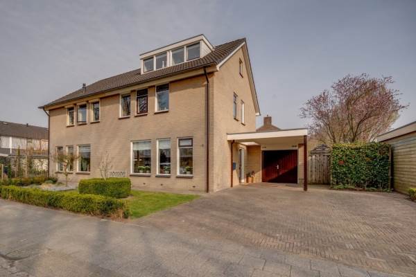 Woning Karel Doormanlaan 8 Vroomshoop