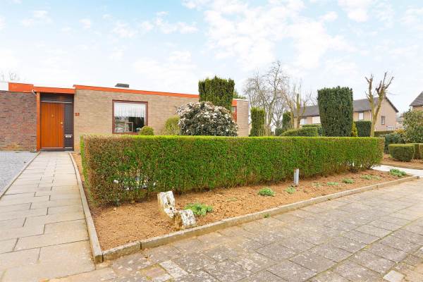 Woning Achter de Molen 23 Maasbracht