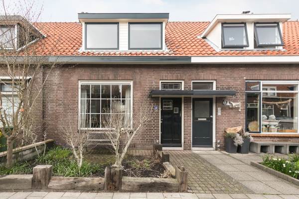 Woning Post van der Burgstraat 12 Delfgauw