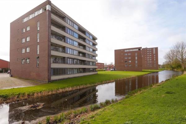 Woning Lokkertsemolenweg 190 Hoogvliet Rotterdam