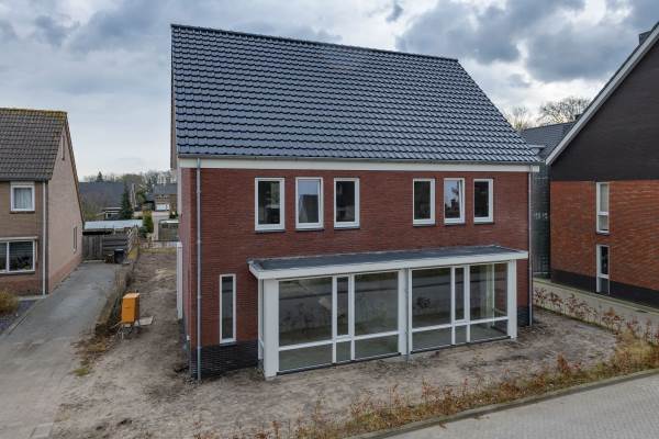 Woning Leeuwenbergweg, bouwnummer 01 Loenen