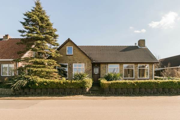 Woning Hoofdweg 49 't Waar