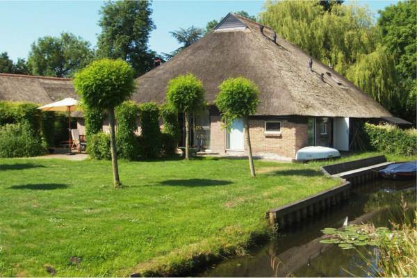 Woning Dwarsgracht 4 Giethoorn