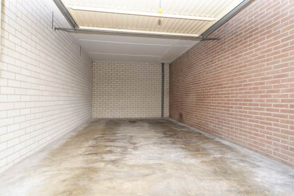 Garage Peursumstraat 1106 Amsterdam