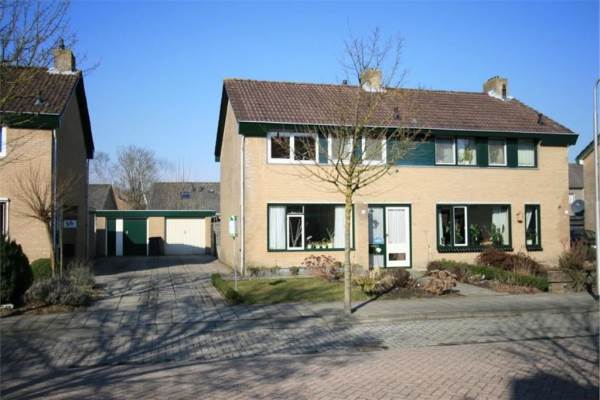 Woning Meester H. Liststraat 16 Luttelgeest