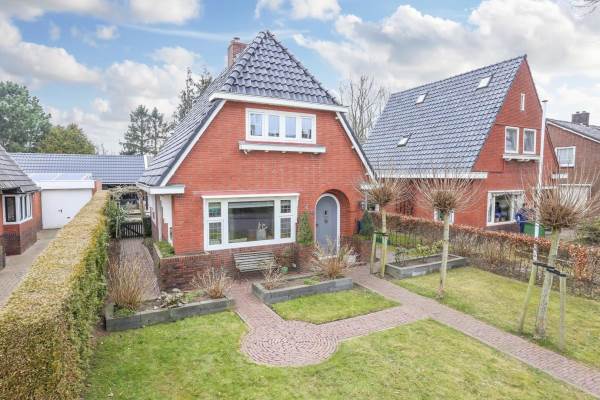 Woning Julianalaan 17 Buitenpost