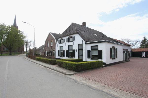 Woning Kerkstraat 5 Maasbommel