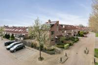 Woning Stoop van straat 28 Strijen