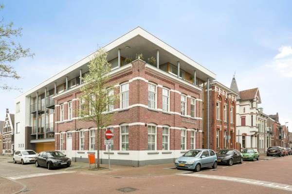 Woning Burgerhoutsestraat 1 Roosendaal