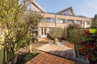 Woning Jonkvrouw van Naaldwijklaan 5 Vlaardingen