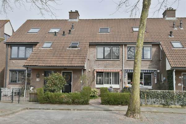 Woning Naarderhop 19 Huizen