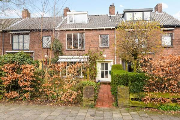 Woning van Ruysdaellaan 27 Leidschendam