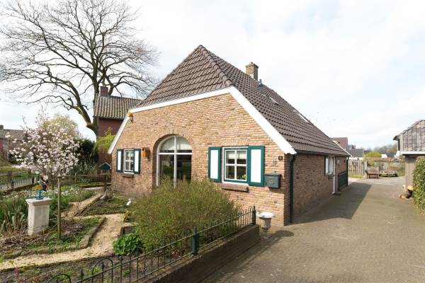 Woning De H&#24 6 Rijssen