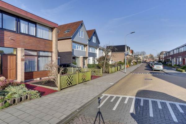Woning Newtonstraat 20 Badhoevedorp
