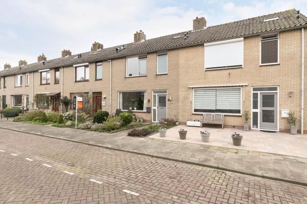 Woning Julianastraat 21 Oudenhoorn