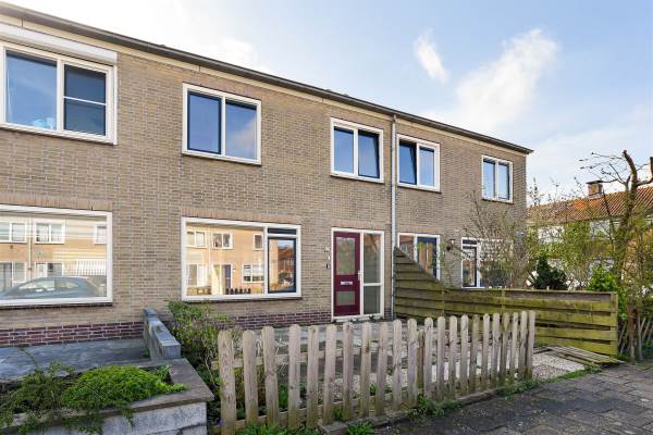 Woning Von Liebigstraat 17 Nieuw-Vennep