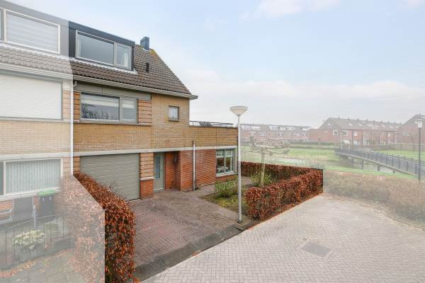 Woning H&# 23 Spijkenisse