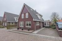 Woning Schoolstraat 1 's-Gravendeel