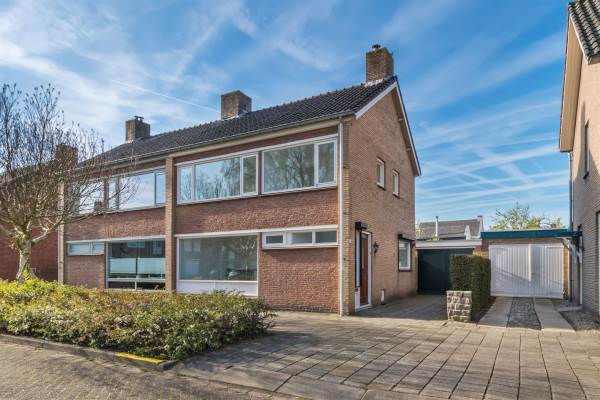 Woning Anjelierstraat 14 Roosendaal