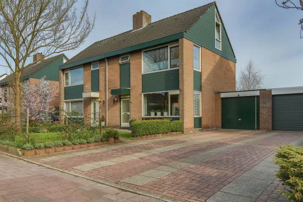 Woning Graaf Adolfstraat 11 Hoogezand