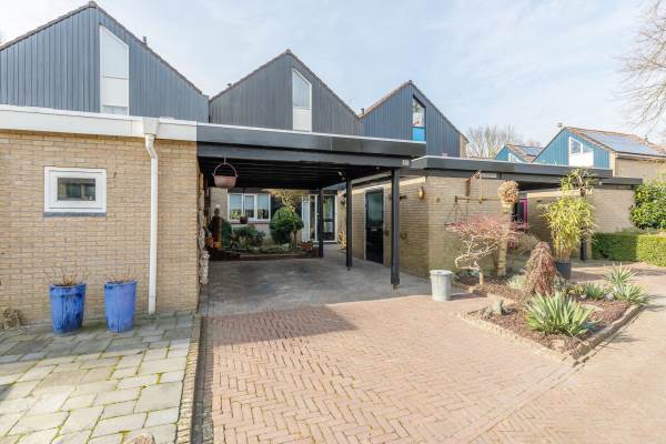Woning Herman van der Haarstr 20 Haaksbergen