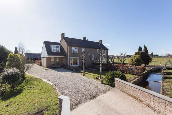 Woning Burgemeester Padmosweg 211 Wilnis