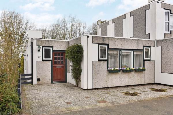Woning Loevestein 37 Dordrecht