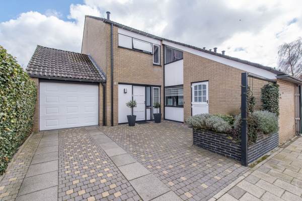 Woning Buizerdhof 8 Heinkenszand