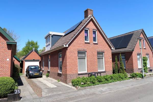 Woning Groot-Hofstraat 27 Warffum