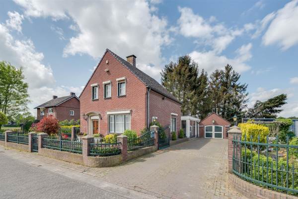 Woning Dorpstraat 56 Leveroy