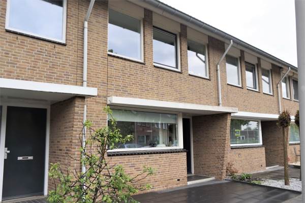 Woning Jan van Almondestraat 36 Poortugaal