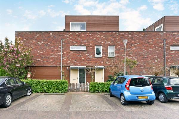 Woning Zomereik 67 Den Haag