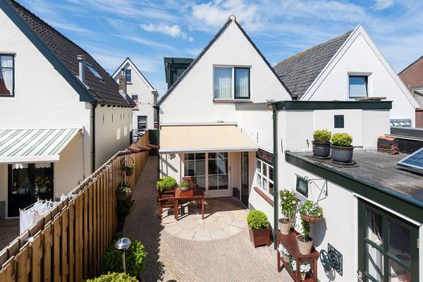 Woning Roest van Limburgstraat 14 Katwijk