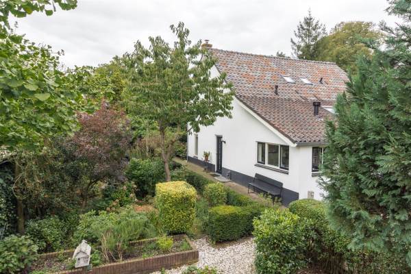 Woning Van der Lindenlaan 117 Hilversum