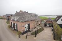 Woning Waalbandijk 44 Haaften