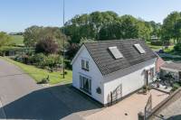 Woning sedijk 3 Hoenzadriel