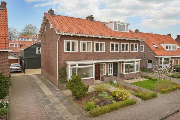 Woning Koningin Wilhelminalaan 15 Ouderkerk aan de Amstel