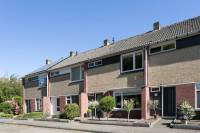 Woning Karel van de Woestijnestraat 12 Hengelo