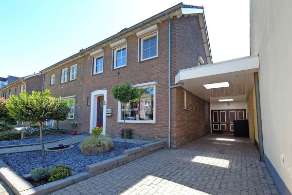 Woning Steenweg 8 Urmond
