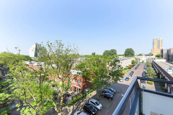Woning Vriezenveenstraat 100 Den Haag