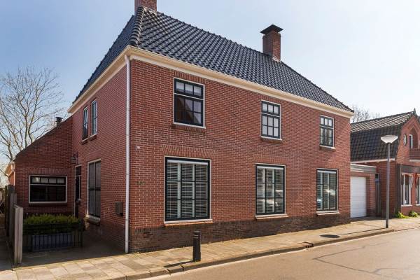 Woning Oosterstraat 42 Warffum