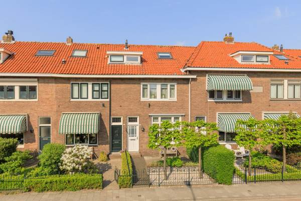 Woning Kanaalstraat 243 Lisse