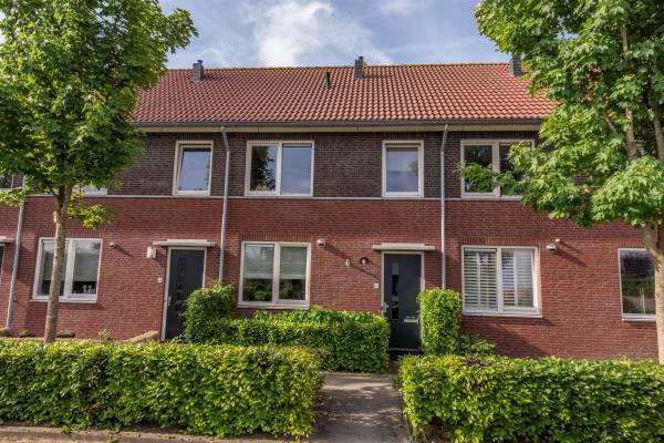 Woning de Ruyterstraat 2 Heinenoord