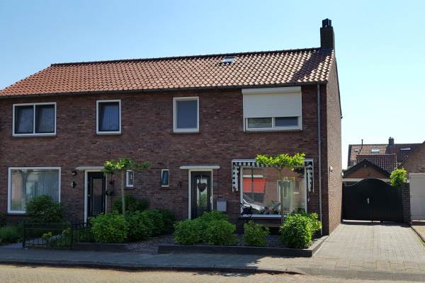 Woning Titulaerlaan 12 Prinsenbeek