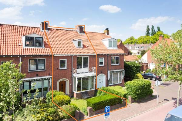 Woning Koningin Julianalaan 35 Voorschoten