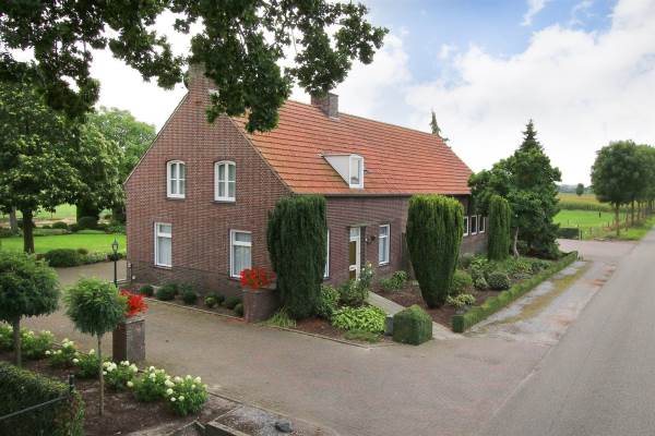 Woning Bloemendaalseweg 13 Meijel