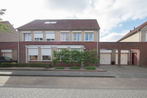 Woning Rinus Pereirastraat 4 Reuver