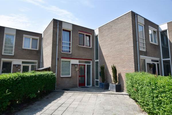 Woning Karveel 43 Lelystad
