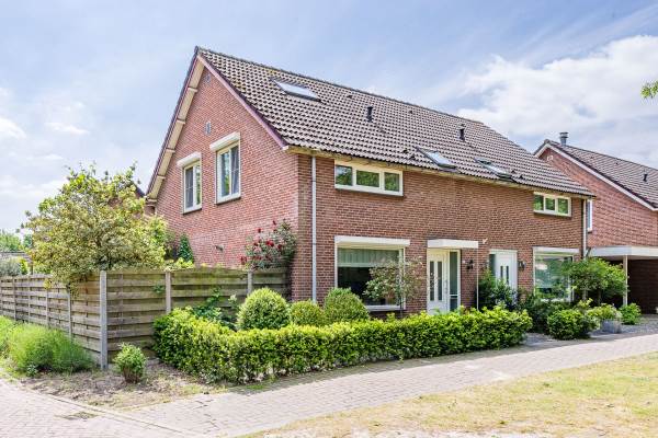 Woning Meeuwstraat 16 Bergen L