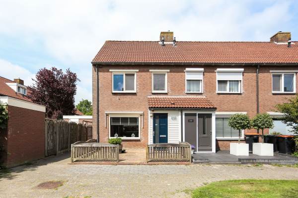 Woning Hoefblad 147 Zwaag